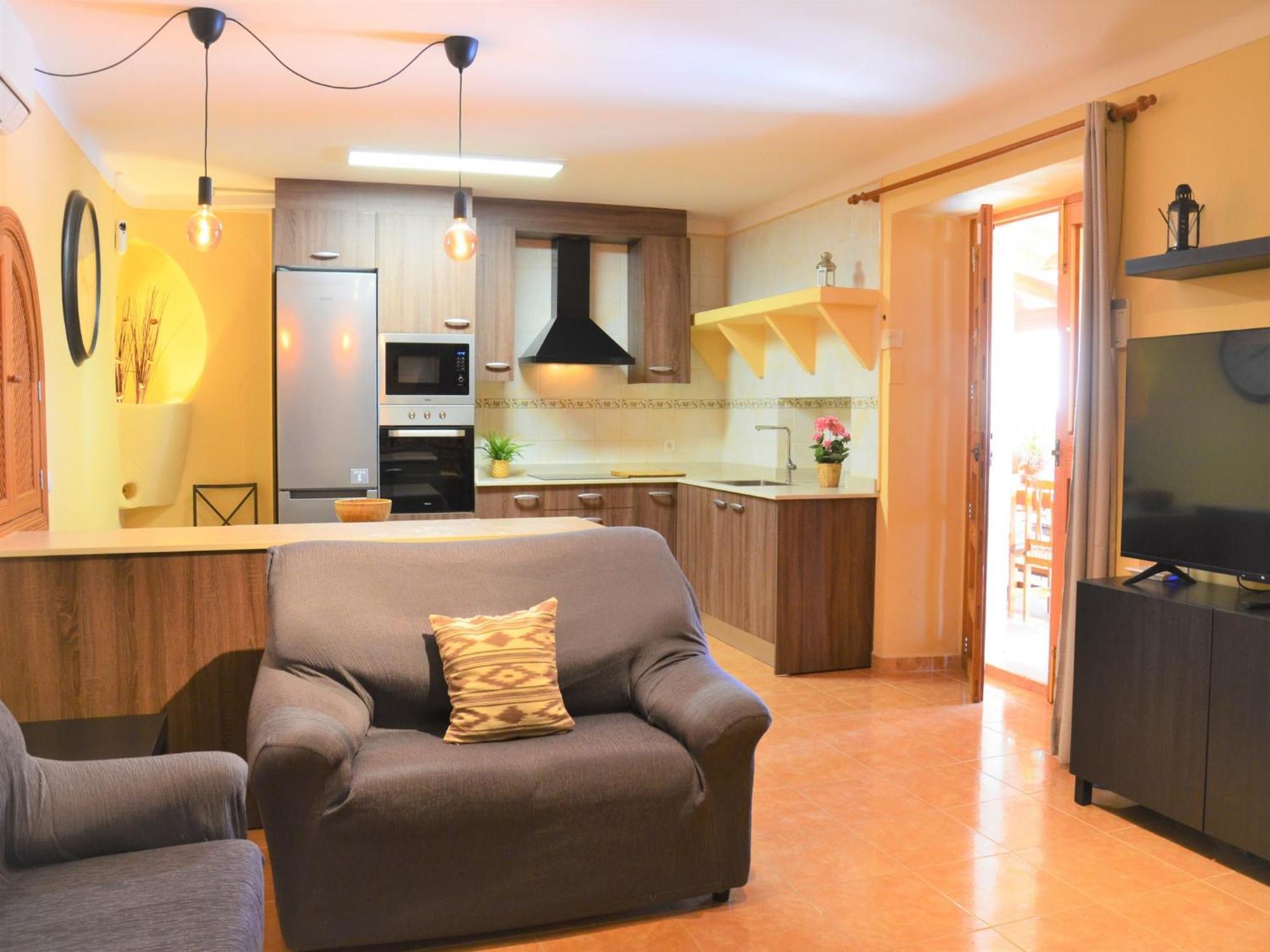 8 Guests In Sencelles